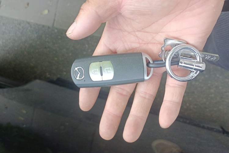 Used Mazda CX-5 2020 2.5L Automatic Two-Wheel Drive Smart Version Vehicle Key