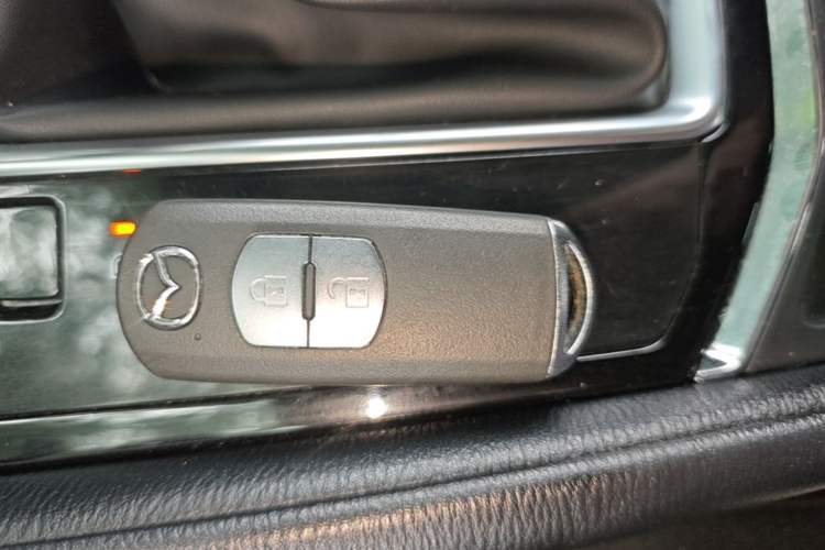 Used Mazda CX-5 2020 2.0L Automatic Two-Wheel Drive Smart Version Vehicle Key