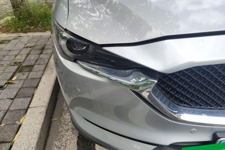 Used Mazda CX-5 2020 2.5L Automatic 4x4 ZhiZun Trim Right Front Headlight