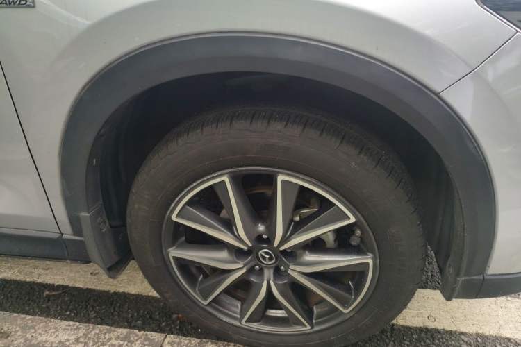 Used Mazda CX-5 2020 2.5L Automatic 4x4 ZhiZun Trim Right Front Wheel Hub
