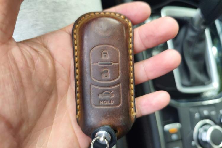 Used Mazda CX-5 2020 2.5L Automatic 4x4 ZhiZun Trim Vehicle Key