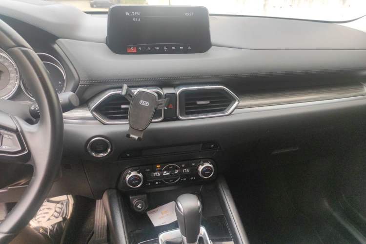Used Mazda CX-5 2020 2.0L Automatic Two-Wheel Drive ZhiZun Version Audio And AC Panel