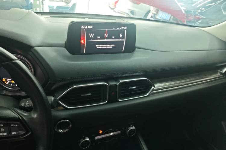 Used Mazda CX-5 2020 2.0L Automatic Two-Wheel Drive ZhiZun Version Audio And AC Panel