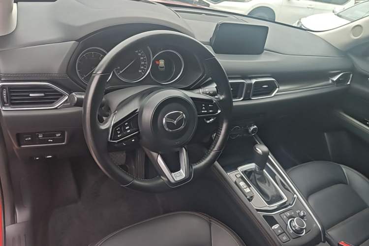 Used Mazda CX-5 2020 Revised Version 2.5L Automatic Two-Wheel Drive ZhiZun Trim Center Console