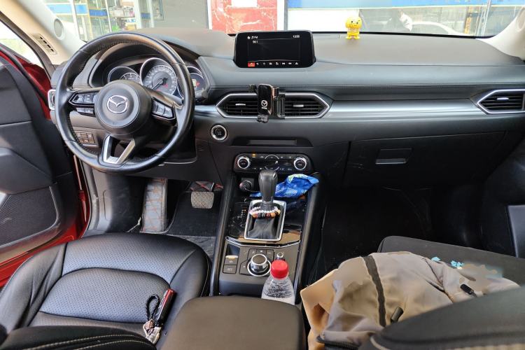 Used Mazda CX-5 2020 2.5L Automatic Two-Wheel Drive Smart Version Center Console