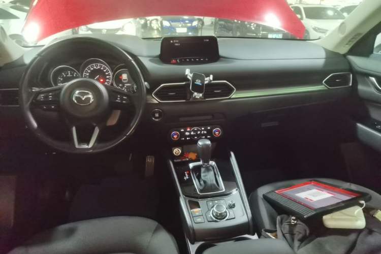Used Mazda CX-5 2020 2.0L Automatic Two-Wheel Drive Smart Version Center Console