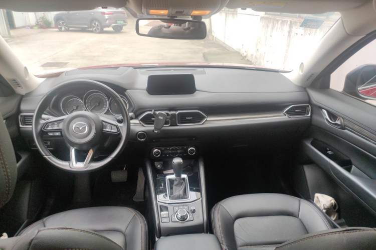 Used Mazda CX-5 2020 2.0L Automatic Two-Wheel Drive ZhiZun Version Center Console