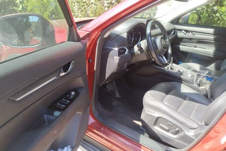 Used Mazda CX-5 2020 2.0L Automatic Two-Wheel Drive ZhiZun Version Driver Seat