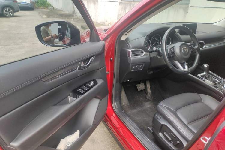 Used Mazda CX-5 2020 2.0L Automatic Two-Wheel Drive ZhiZun Version Driver Seat