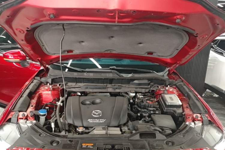 Used Mazda CX-5 2020 2.0L Automatic Two-Wheel Drive ZhiZun Version Engine Bay