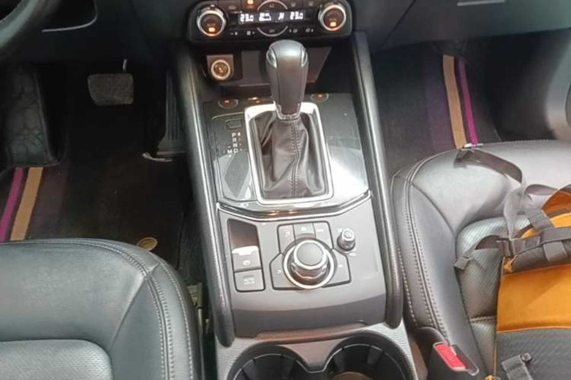 Used Mazda CX-5 2020 Revised Version 2.0L Automatic Two-Wheel Drive ZhiZun Trim Gear Lever