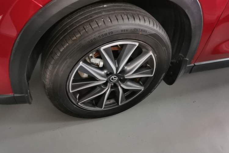 Used Mazda CX-5 2020 Revised Version 2.5L Automatic Two-Wheel Drive ZhiZun Trim Left Front Wheel Hub