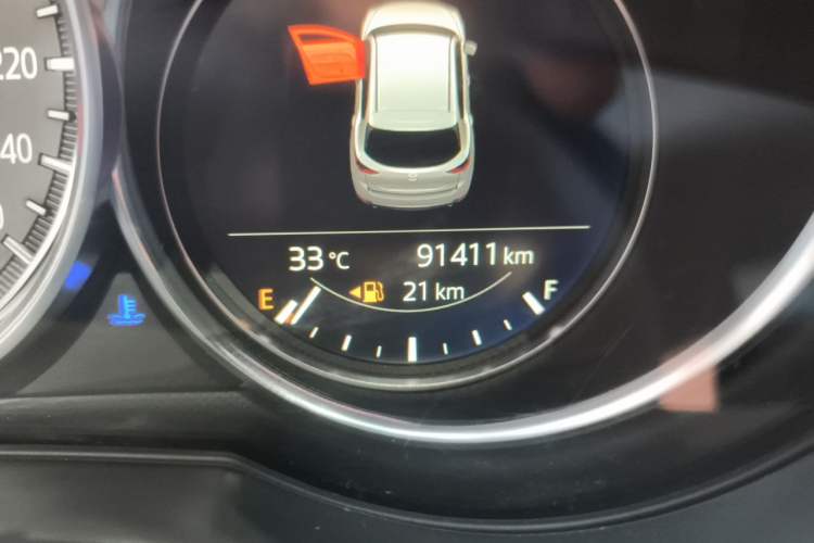 Used Mazda CX-5 2020 2.0L Automatic Two-Wheel Drive ZhiZun Version Odometer Close Up