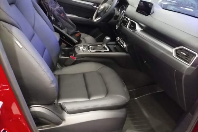 Used Mazda CX-5 2020 2.0L Automatic Two-Wheel Drive Smart Version Right Front Seat