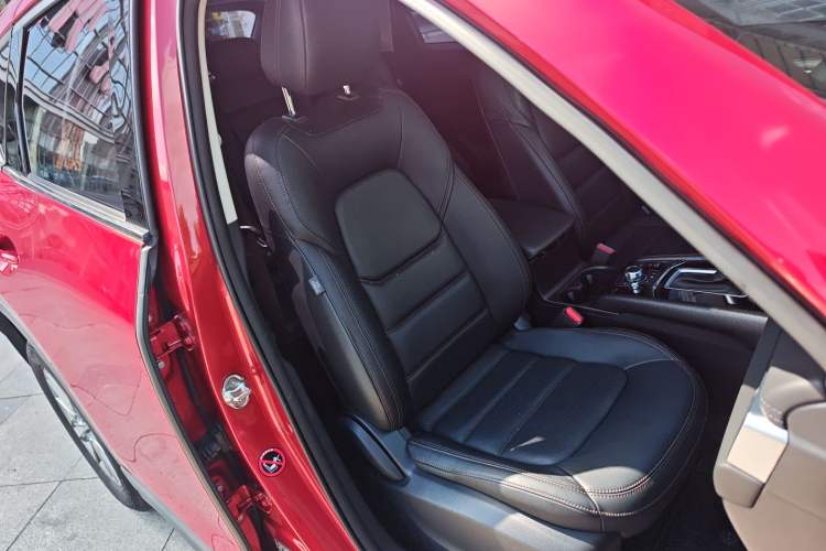 Used Mazda CX-5 2020 Revised Version 2.0L Automatic Two-Wheel Drive ZhiZun Trim Right Front Seat