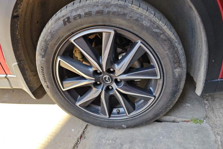 Used Mazda CX-5 2020 2.5L Automatic Two-Wheel Drive Smart Version Right Front Wheel Hub