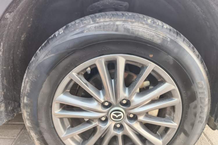 Used Mazda CX-5 2020 2.0L Automatic Two-Wheel Drive ZhiZun Version Right Front Wheel Hub