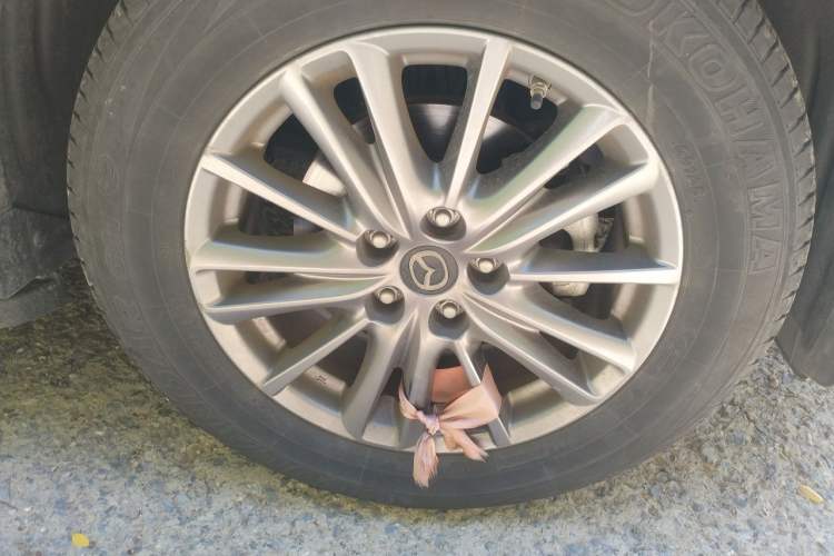 Used Mazda CX-5 2020 2.0L Automatic Two-Wheel Drive ZhiZun Version Right Front Wheel Hub