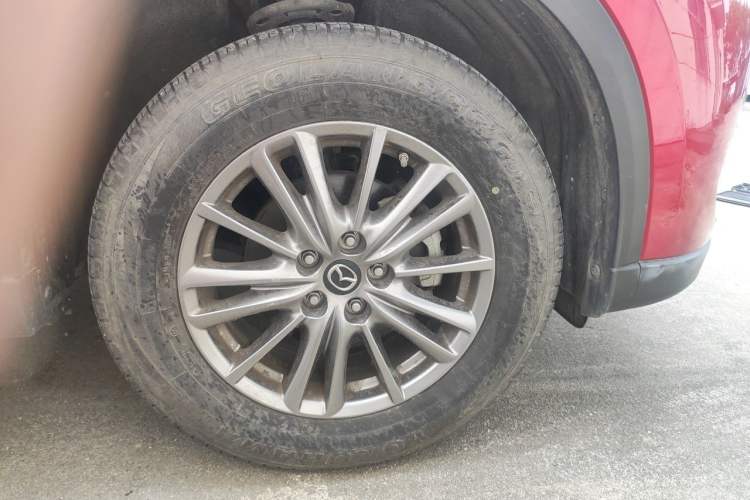 Used Mazda CX-5 2020 2.0L Automatic Two-Wheel Drive ZhiZun Version Right Front Wheel Hub