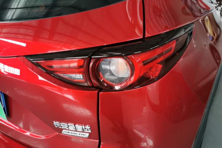 Used Mazda CX-5 2020 Revised Version 2.5L Automatic Two-Wheel Drive ZhiZun Trim Right Rear Taillight