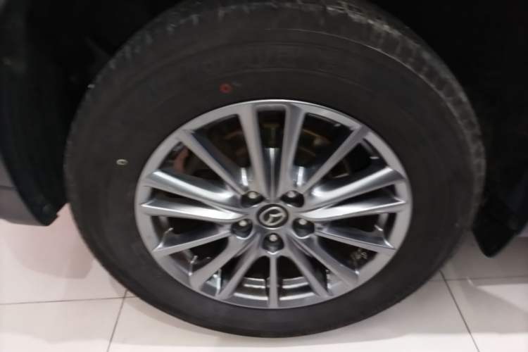 Used Mazda CX-5 2020 2.0L Automatic Two-Wheel Drive Smart Version Right Rear Wheel Hub