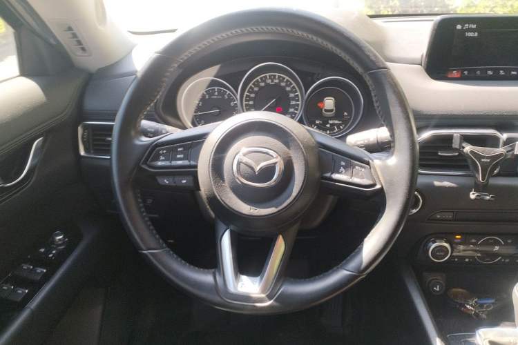 Used Mazda CX-5 2020 2.0L Automatic Two-Wheel Drive ZhiZun Version Steering Wheel