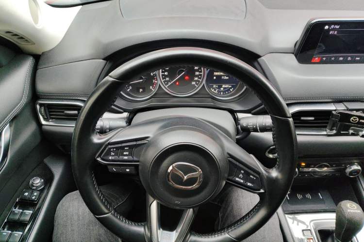Used Mazda CX-5 2020 2.0L Automatic Two-Wheel Drive ZhiZun Version Steering Wheel