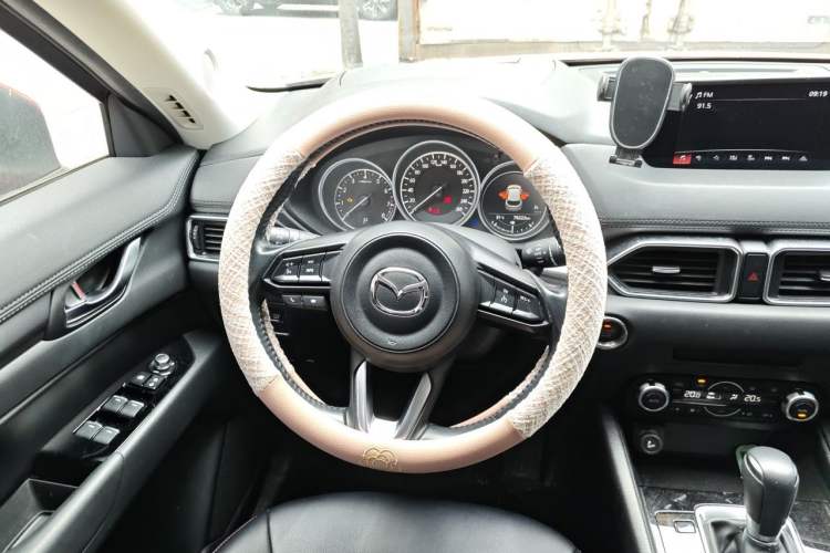 Used Mazda CX-5 2020 2.0L Automatic Two-Wheel Drive Smart Version Steering Wheel