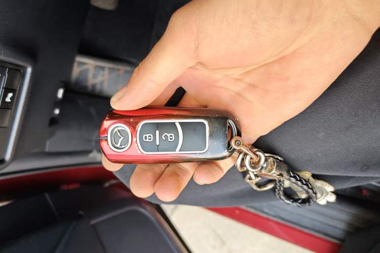 Used Mazda CX-5 2020 2.5L Automatic Two-Wheel Drive Smart Version Vehicle Key