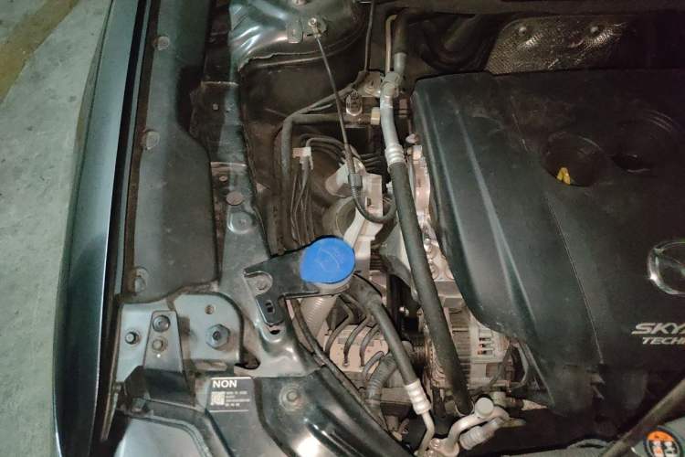 Used Mazda CX-5 2020 Revised Version 2.5L Automatic Two-Wheel Drive ZhiZun Trim Engine Bay Right