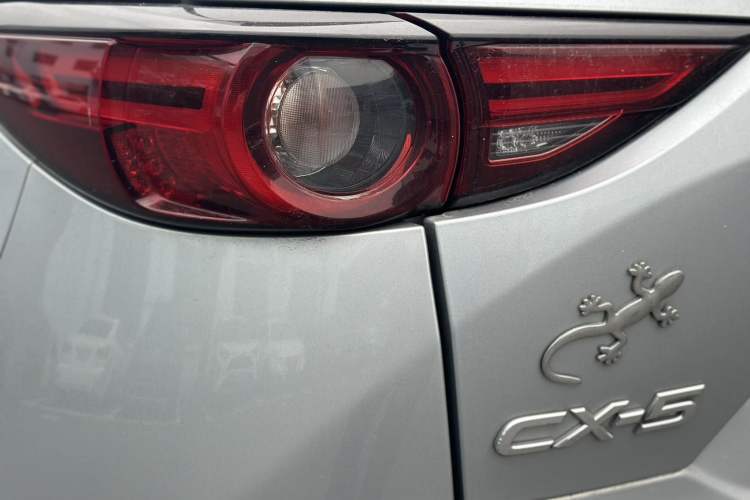Used Mazda CX-5 2020 2.5L Automatic Two-Wheel Drive ZhiZun Version Exterior 6