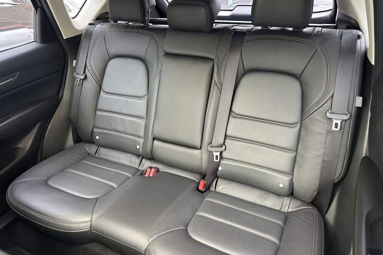 Used Mazda CX-5 2020 2.5L Automatic Two-Wheel Drive ZhiZun Version Interior 11