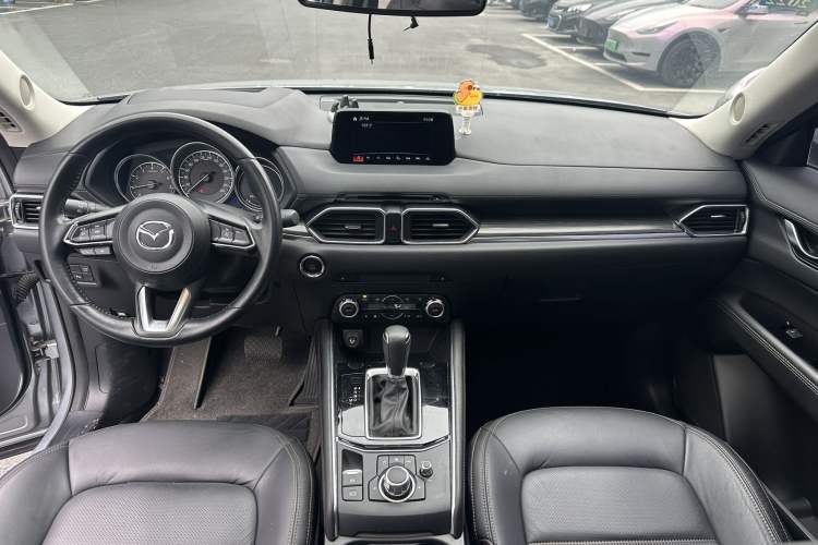 Used Mazda CX-5 2020 2.5L Automatic Two-Wheel Drive ZhiZun Version Interior 4