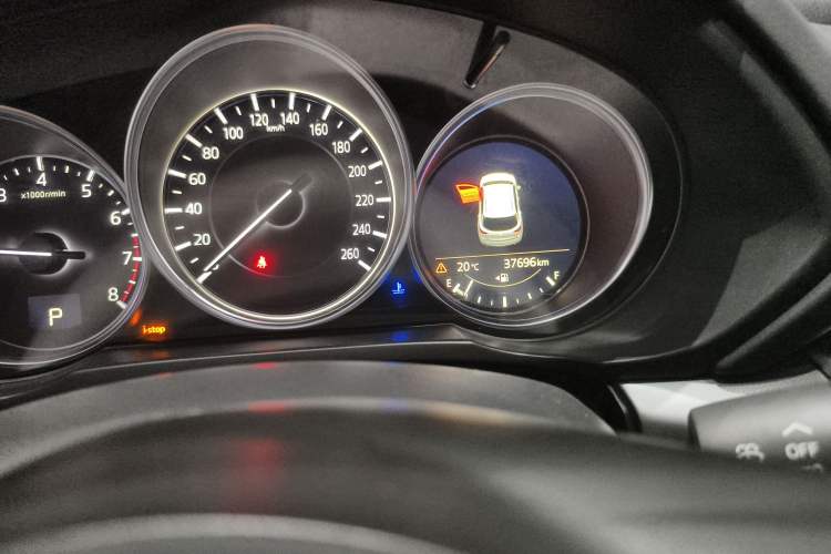 Used Mazda CX-5 2020 Revised Version 2.0L Automatic Two-Wheel Drive Smart Type Odometer Close Up