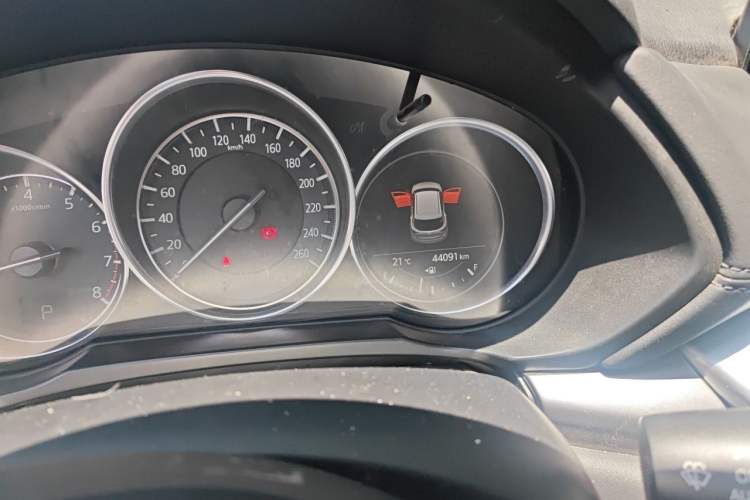 Used Mazda CX-5 2020 Revised Version 2.0L Automatic Two-Wheel Drive Smart Type Odometer Close Up