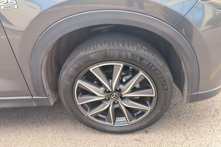 Used Mazda CX-5 2020 2.5L Automatic 4x4 Flagship Edition Right Front Wheel Hub