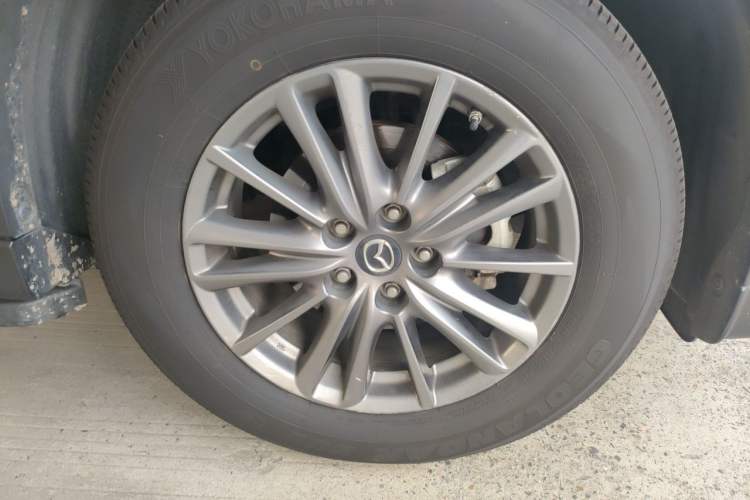Used Mazda CX-5 2020 2.0L Automatic Two-Wheel Drive ZhiZun Version Right Front Wheel Hub