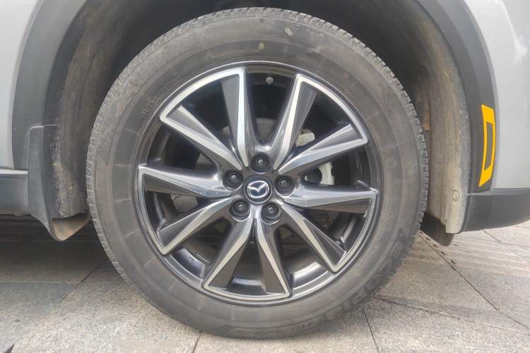 Used Mazda CX-5 2020 2.5L Automatic 4x4 ZhiZun Trim Right Front Wheel Hub
