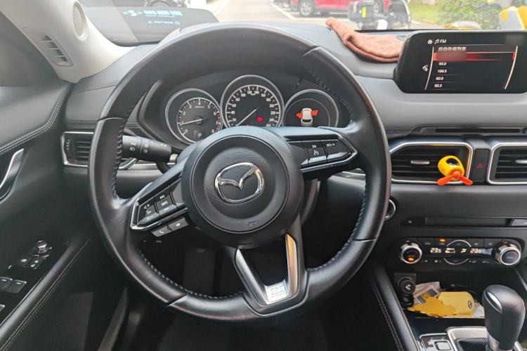 Used Mazda CX-5 2020 2.5L Automatic Two-Wheel Drive ZhiZun Version Steering Wheel