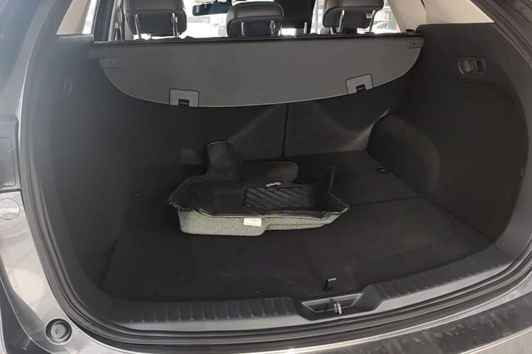 Used Mazda CX-5 2020 2.0L Automatic Two-Wheel Drive ZhiZun Version Trunk