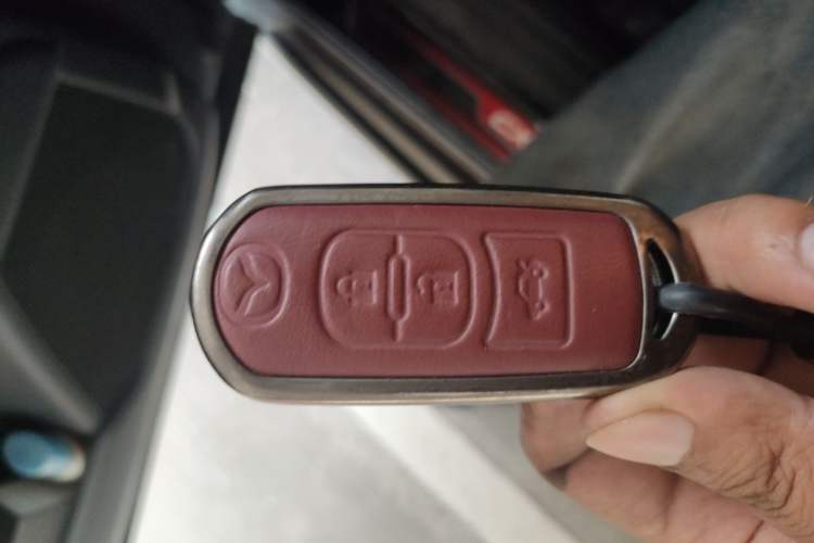 Used Mazda CX-5 2020 2.0L Automatic Two-Wheel Drive ZhiZun Version Vehicle Key