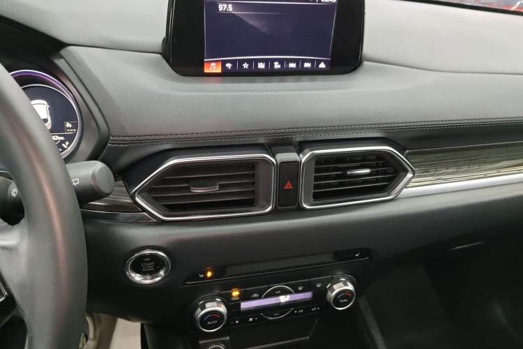 Used Mazda CX-5 2020 Revised Version 2.0L Automatic Two-Wheel Drive ZhiZun Trim Audio And AC Panel