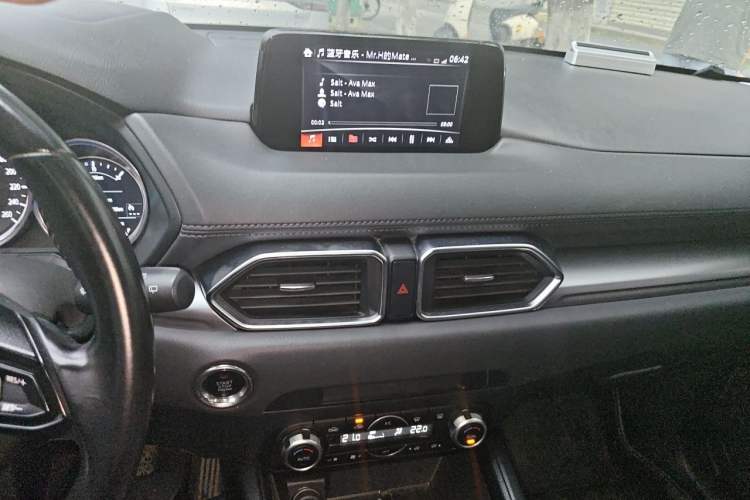 Used Mazda CX-5 2020 2.0L Automatic Two-Wheel Drive Smart Version Audio And AC Panel