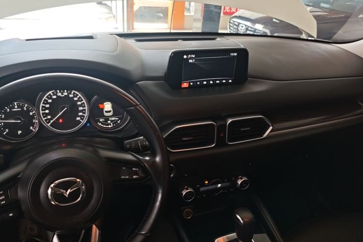 Used Mazda CX-5 2020 Revised Version 2.0L Automatic Two-Wheel Drive ZhiZun Trim Center Console