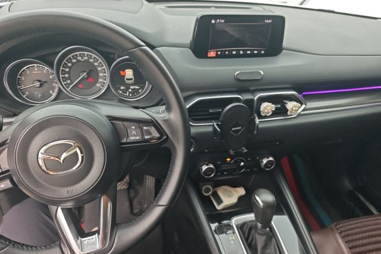 Used Mazda CX-5 2020 Revised Version 2.0L Automatic Two-Wheel Drive ZhiZun Trim Center Console