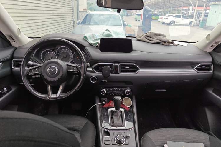 Used Mazda CX-5 2020 Revised Version 2.0L Automatic Two-Wheel Drive Smart Type Center Console