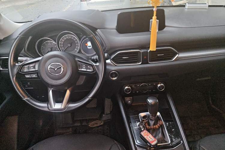 Used Mazda CX-5 2020 2.0L Automatic Two-Wheel Drive Smart Version Center Console