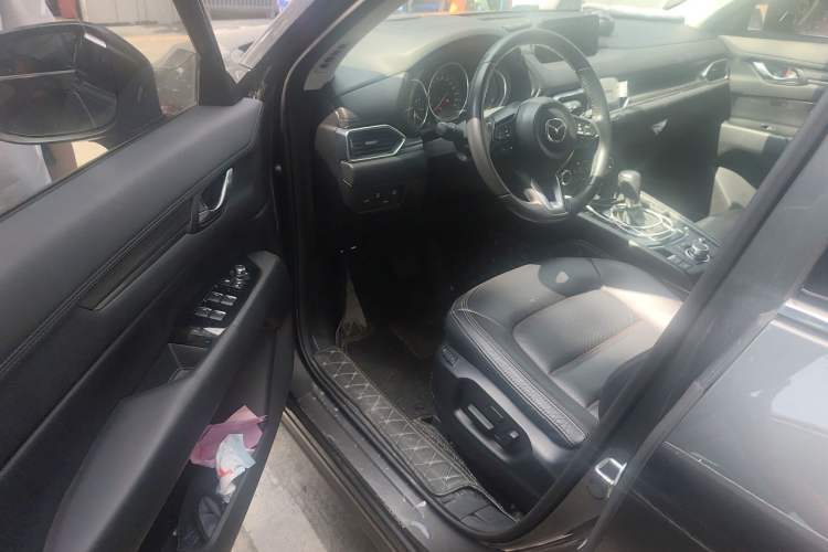 Used Mazda CX-5 2020 2.0L Automatic Two-Wheel Drive ZhiZun Version Driver Seat