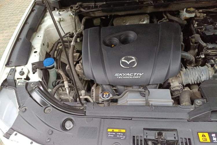 Used Mazda CX-5 2020 Revised Version 2.0L Automatic Two-Wheel Drive ZhiZun Trim Engine Bay Right