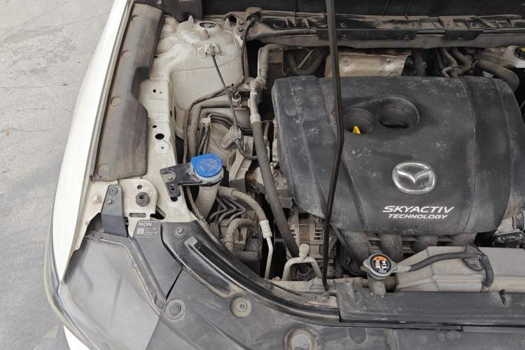 Used Mazda CX-5 2020 Revised Version 2.0L Automatic Two-Wheel Drive Smart Type Engine Bay Right